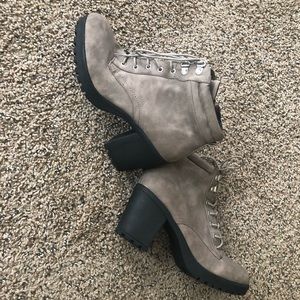 Gray Combat Boot w/Chunky Heel